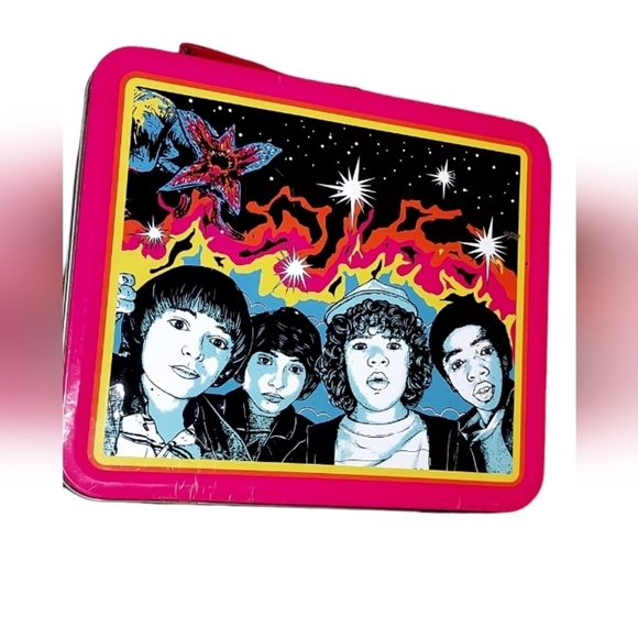 NETFLIX Loungefly Stranger Things Hot Pink Debossed Metal Lunchbox - Picture 2 of 7
